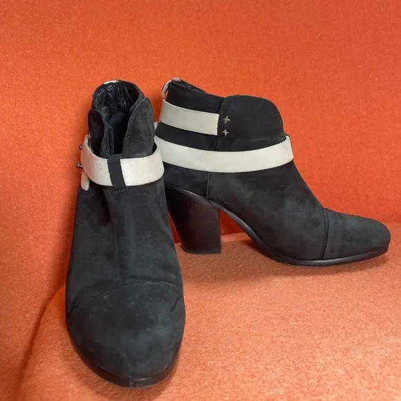RAG &amp; BONE Black 2 Tone NUBUCK Belted HARROW Ankle Boots Booties  37.5 Sz 7 $495