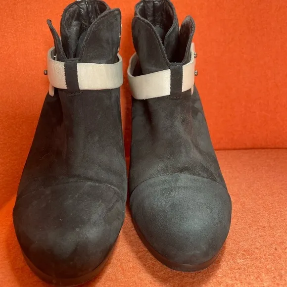 RAG &amp; BONE Black 2 Tone NUBUCK Belted HARROW Ankle Boots Booties  37.5 Sz 7 $495