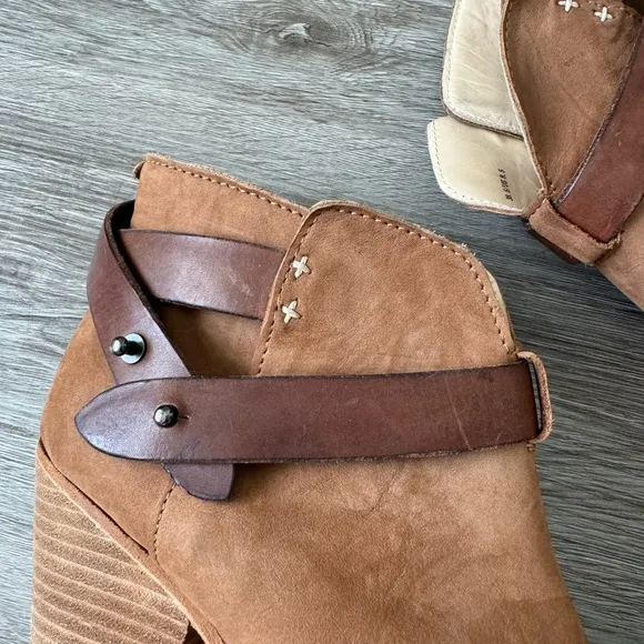 Rag &amp; Bone Harrow suede leather ankle boots in caramel color 8.5