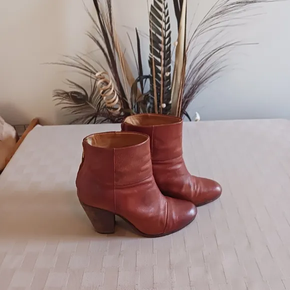 Rag &amp; Bone Leather Newbury Ankle Boots