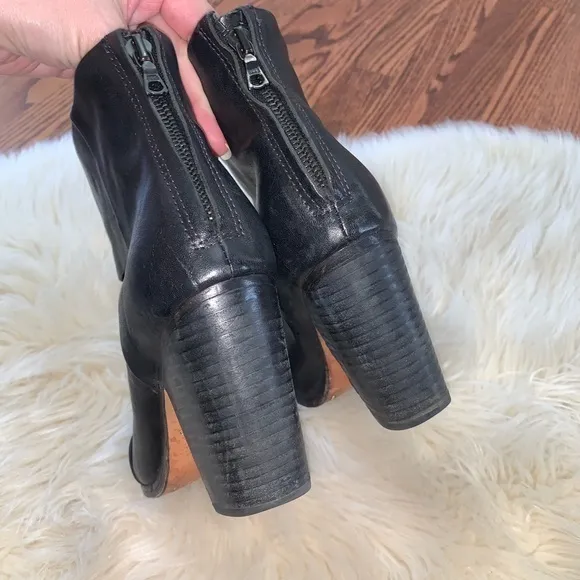 Rag &amp;‎ Bone Newberry black leather booties size 37