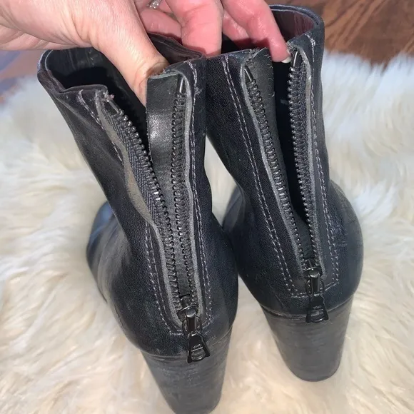 Rag &amp;‎ Bone Newberry black leather booties size 37