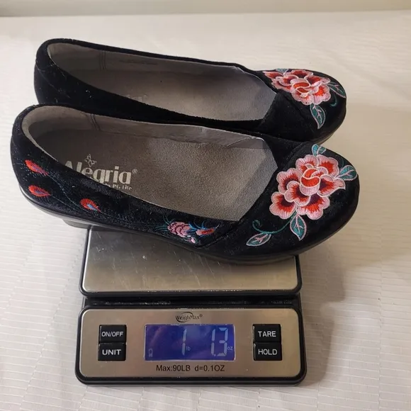 RARE Alegria Velvet Floral Embroidered Peacock Wedge Heels sz 6.5