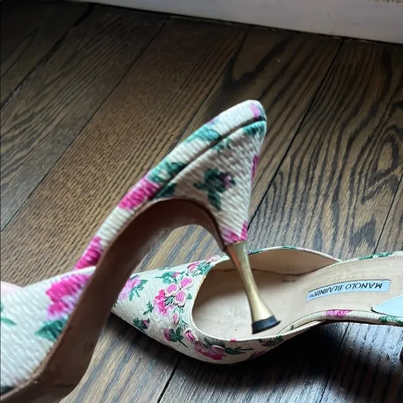 RARE DESIGN AND SIZE Manolo Blahnik Floral Women's heels - Pink and Cream