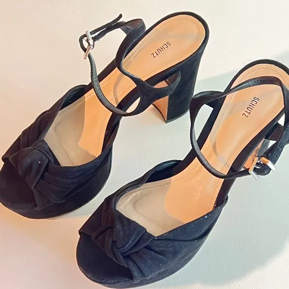 Reduced! Schultz Thalyta Black Suede Platform Sandals PRICE FIRM