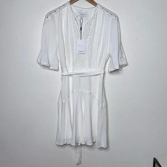 REISS FELICITY HIGH NECK LACE MINI DRESS IN IVORY Size 4
