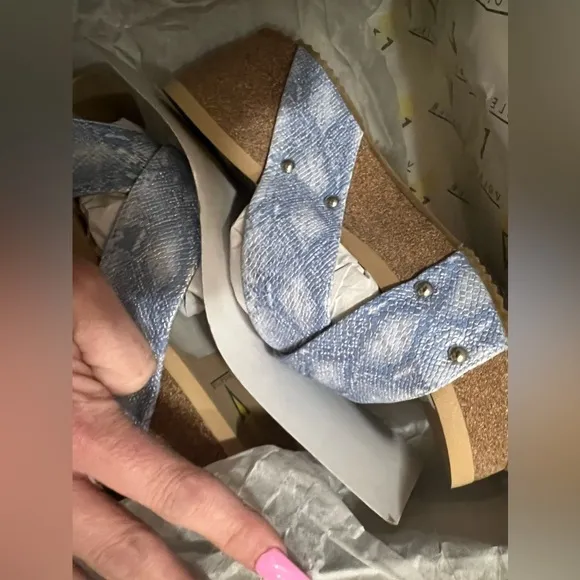 RIVERSIDE SNAKE PRINT BY VOLATILE, Sz 9 NIB (2 colors available)