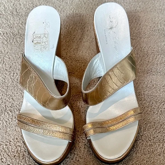 ✨Robert Clergerie Paris Reptile Embossed Gold Wedge Mule Sandals - Size 9✨