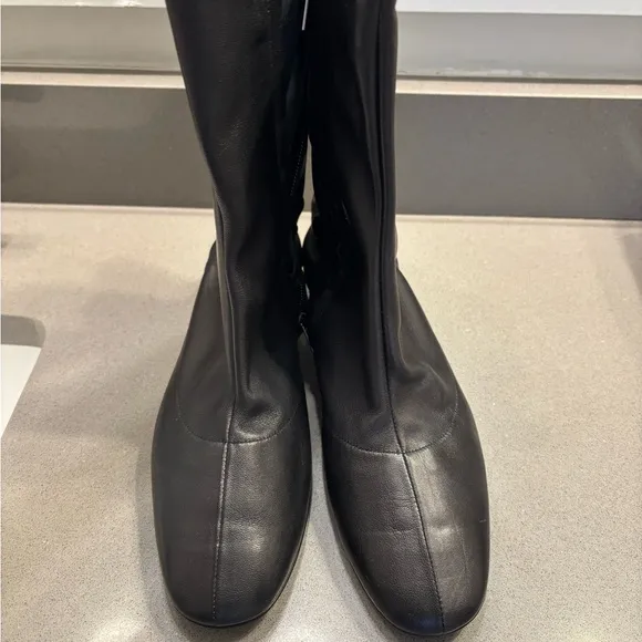 Robert Clergerie Paris soft black leather boots with block heel NEW SIZE 38 or 8