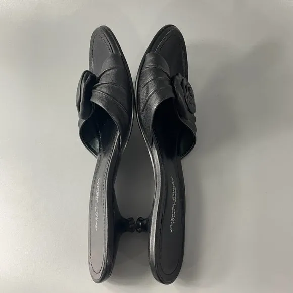 Roberta Rinaldi Black Soft Leather Kitten Heel with Flower Sandals, 36