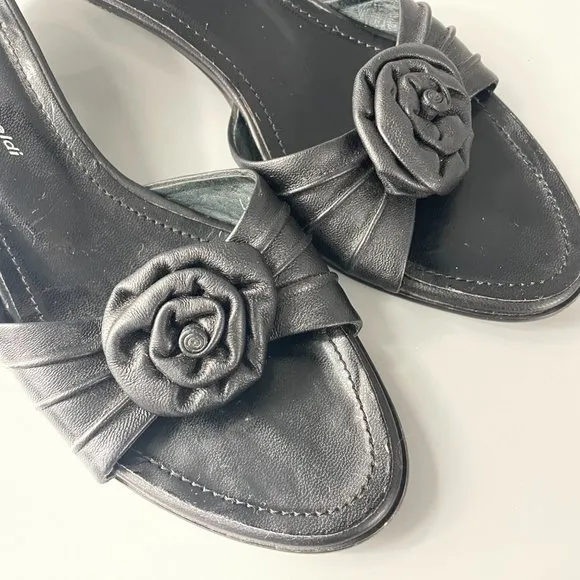 Roberta Rinaldi Black Soft Leather Kitten Heel with Flower Sandals, 36