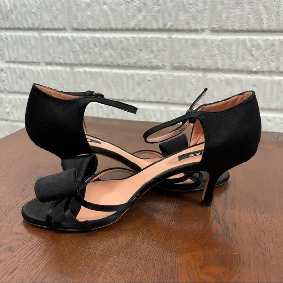 Rochas Black Satin Bow Heels 40 9