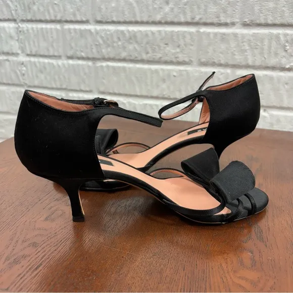 Rochas Black Satin Bow Heels 40 9
