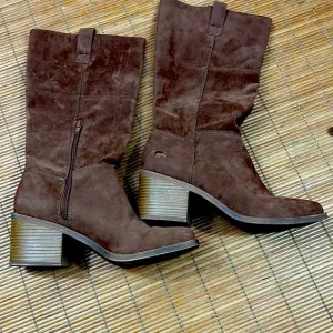 Rocket Dog Dixie Hush Brown Riding Boots - 10 M,  chunky heels, zippered at calf