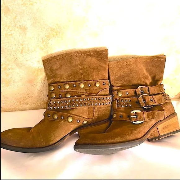 Russell &amp; Bromley Rodeo Stud Rockafella Boot Caramel Leather Italy 39.5 8.5-9
