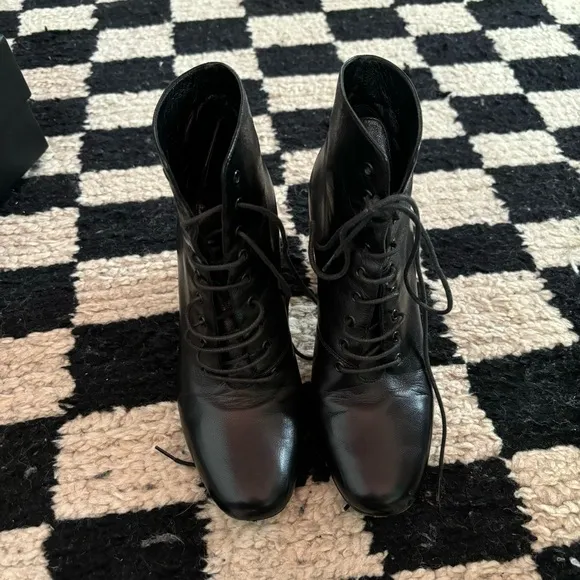 SAINT LAURENT Black Smooth Calfskin leather Babies 90 lace-up Ankle Boots 36