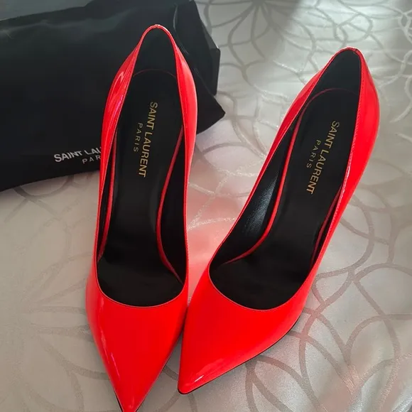 Saint Laurent Women's Red Pumps