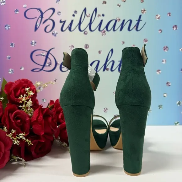 💚SALE MICROSUEDE PLATFORM HEELS