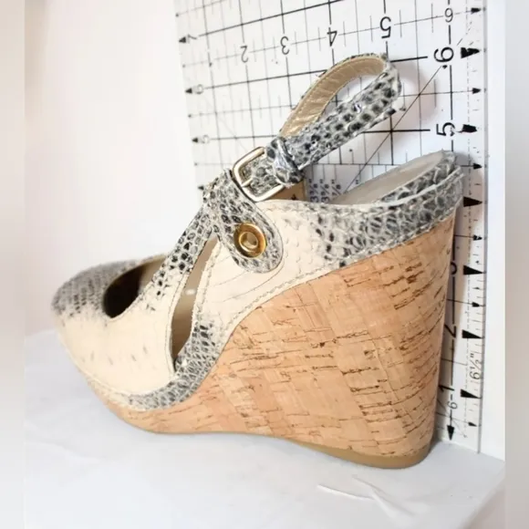 Sale STUART WEITZMAN Snakeskin Leather Slingback Peep Toe cork Wedge Heels