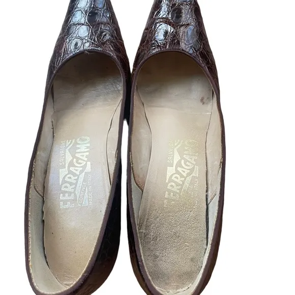 🐊SALVATORE FERRAGAMO ALLIGATOR 🐊 PUMPS SIZE 9 BROWN