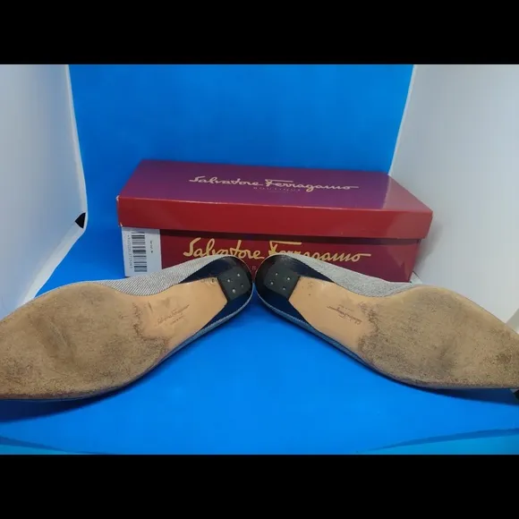 Salvatore Ferragamo Beige Vintage low heel 5 1/2