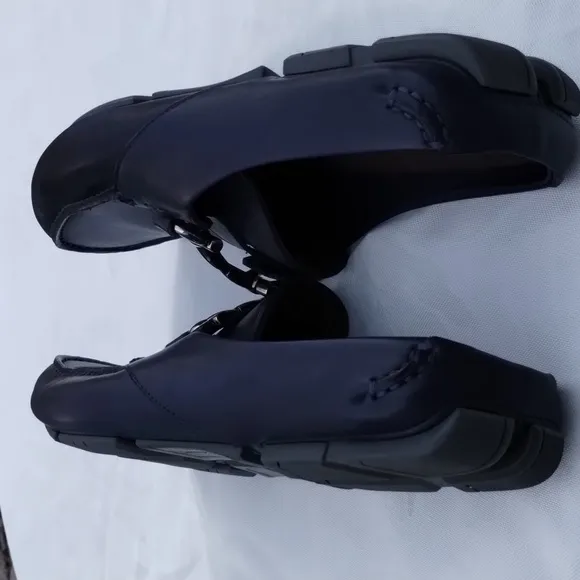 Salvatore Ferragamo Black Duca 2   leather Gancini-bit loafers SZ 10M    mules
