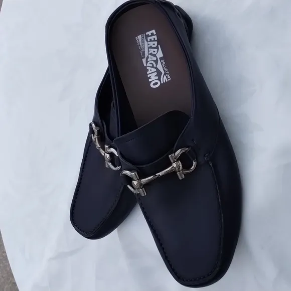 Salvatore Ferragamo Black Duca 2   leather Gancini-bit loafers SZ 10M    mules