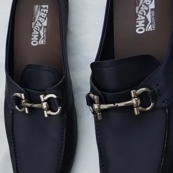 Salvatore Ferragamo Black Duca 2   leather Gancini-bit loafers SZ 10M    mules