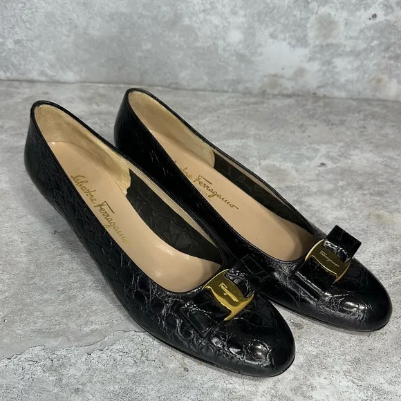 Salvatore Ferragamo Black Leather Women's Shoes Salvatore Ferragamo/Pumps US 9