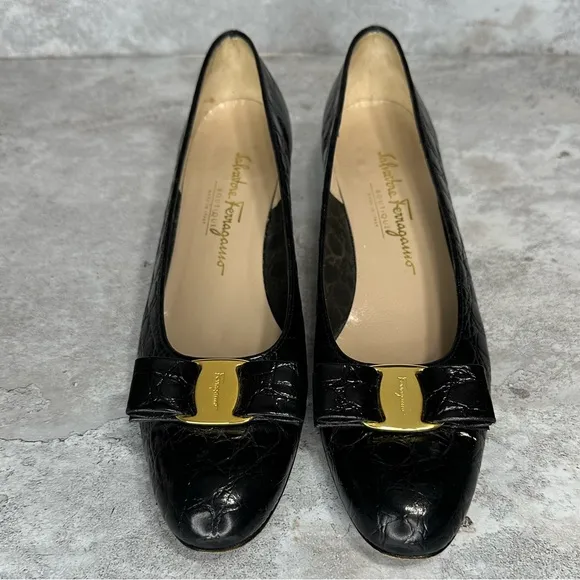 Salvatore Ferragamo Black Leather Women's Shoes Salvatore Ferragamo/Pumps US 9