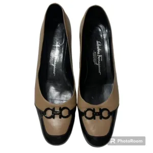 Salvatore Ferragamo Boutique Black Nude Wedge Pumps Shoes Size 8.5