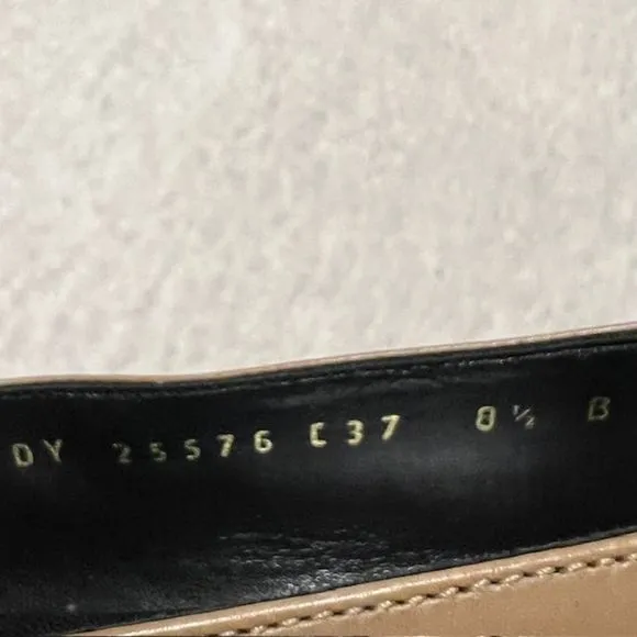 Salvatore Ferragamo Boutique Black Nude Wedge Pumps Shoes Size 8.5