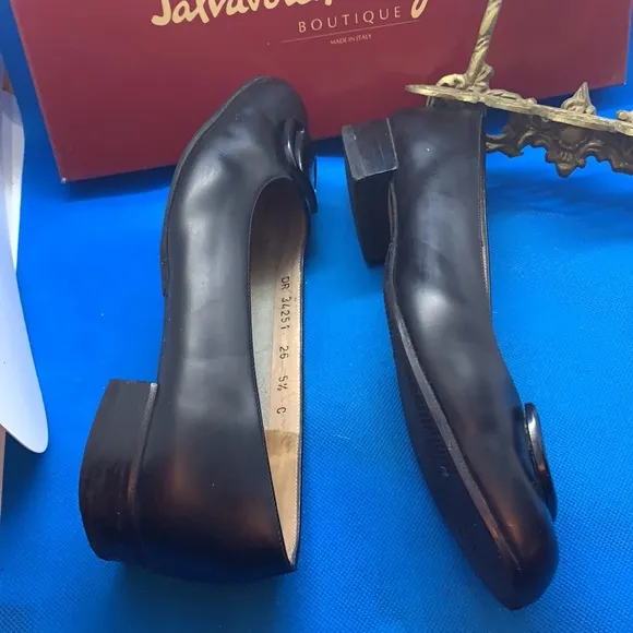 Salvatore Ferragamo Boutique pumps  👠 size 5 1/2 C