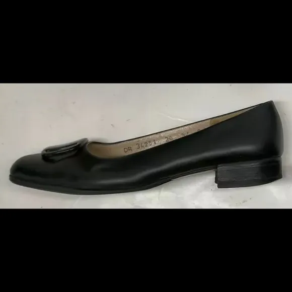 Salvatore Ferragamo Boutique pumps  👠 size 5 1/2 C