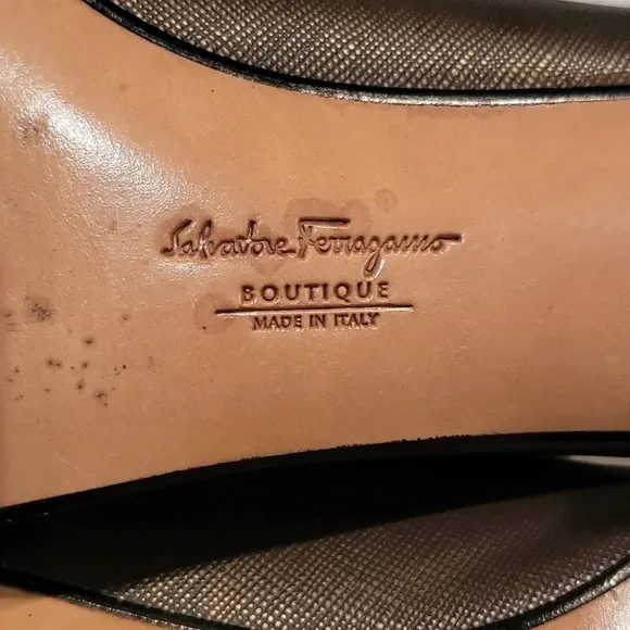 Salvatore Ferragamo Boutique Vntg Heels Pumps Wmns Sz 9.5 4A AAAA Extra Narrow