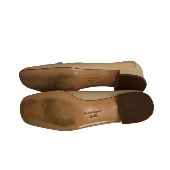 Salvatore Ferragamo leather loafer shoes. Sz 8.5 4A