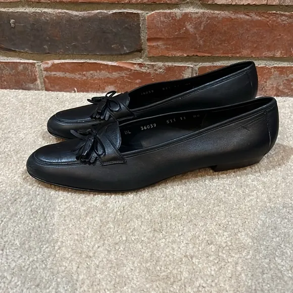 Salvatore Ferragamo Women's Black Loafers Size 11