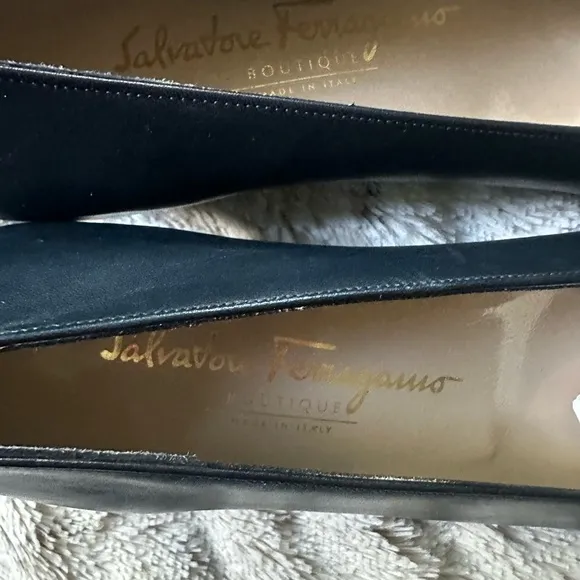 Salvatore Ferragamo Women's Navy Leather Pumps, Size 8, Never Worn