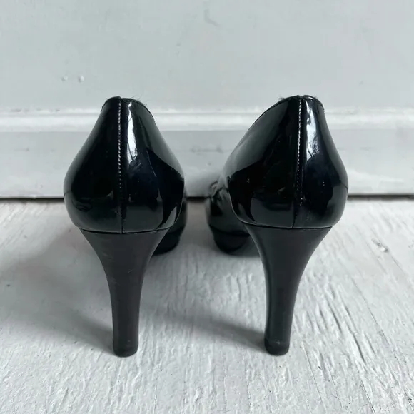 Salvatore Ferragmo shoes size 5.5 pumps heels platform patent leather