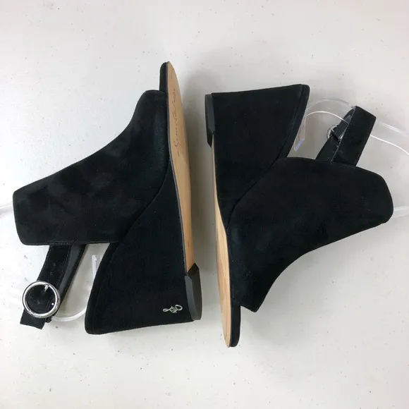 Sam Edelman Black Wedge Suede Sandals Size 6M