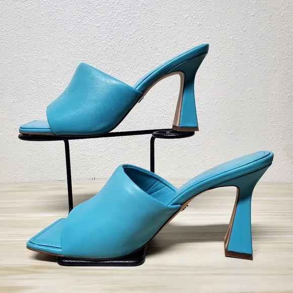 Sam Edelman Carmen Capri Blue Pyramid Heel Sandals Size 10 40