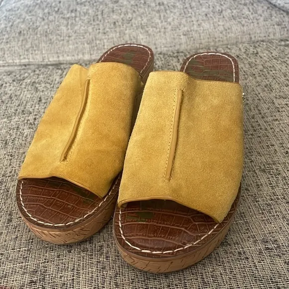 Sam Edelman Wimens Ranger Cork Wedge Mustard Yellow Suede  Sandals 38.5 US 8.5