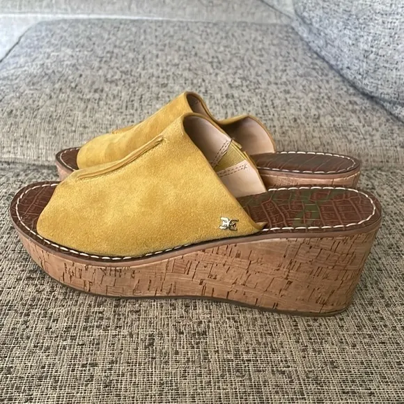 Sam Edelman Wimens Ranger Cork Wedge Mustard Yellow Suede  Sandals 38.5 US 8.5