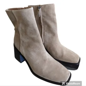 Sam Edelman Winnie suede tan boots sz 8 NWOT