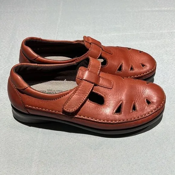 SAS Roamer womens brown leather velcro strap loafers size 7.5W B16B