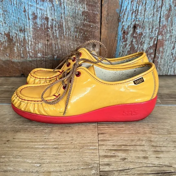 SAS Vintage Yellow Red Wedge Patent Leather Shoes Size 8-8.5