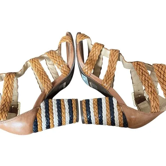 Schutz Alycia Leather Block Heel Brown Tan Sandals Heels size 8.5