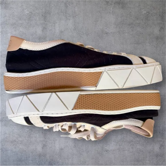 SCHUTZ Black and White Womans Sneakers. Size 10.