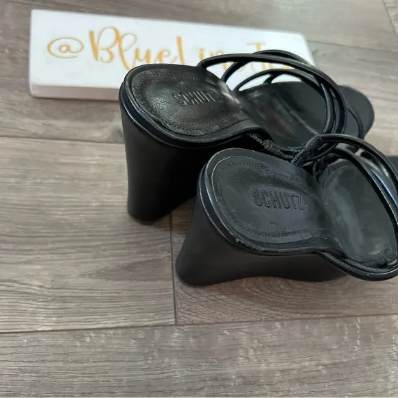 Schutz Cari Leather Wedge Sandals NWOT