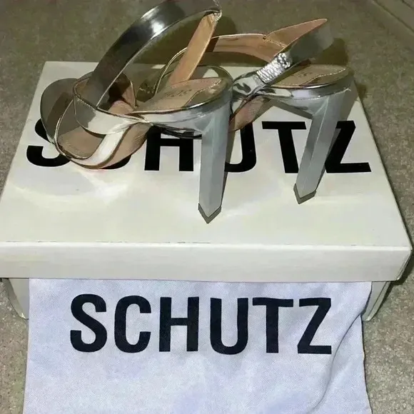 Schutz Dannie Slingback NWT High Heel Sandals Prata Silver